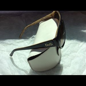 Authentic Dolce and Gabbana Sunglasses with vase